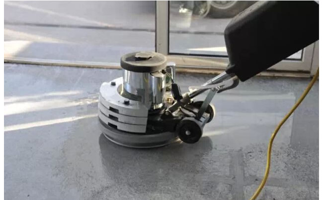 ʯ�ķ��¡�����